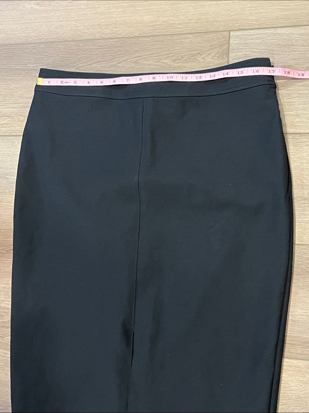 WHBM Classic Black Women's Pencil Skirt Size 12 Front Slit Work Office Corpcore - Picture 4 of 13